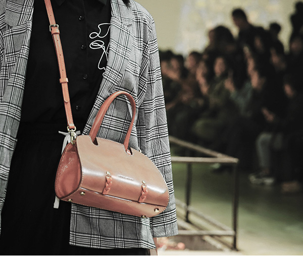 游走碎裂幻境——食草堂2020春夏新品發(fā)布會(圖7)